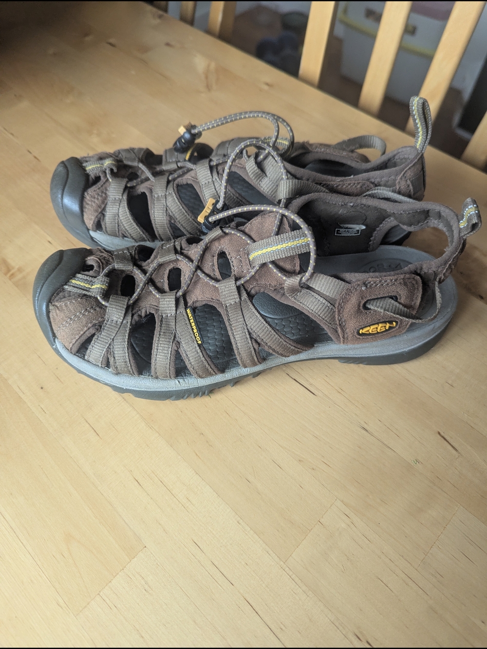 KEEN Whisper Sandals Women's 9.5 Brown and Gray Outdoor Hiking Gorpcore